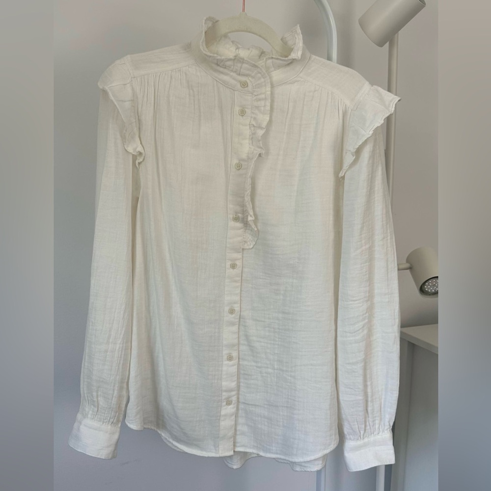 Ladies H&M, high neck, ruffle shirt. Like new.